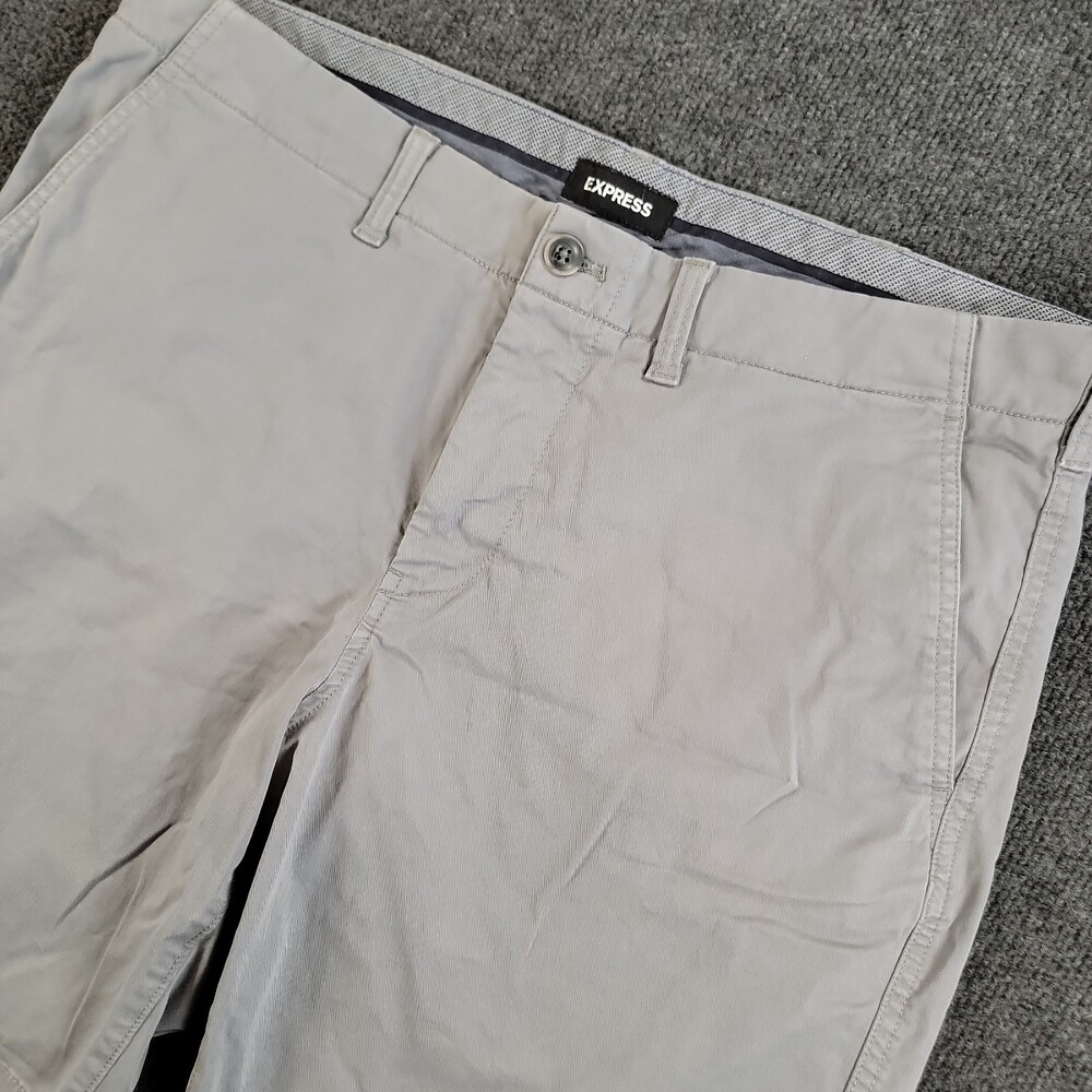 Express Classic Stretch Gray Shorts At the Knee 10” Inseam Men’s Sz 36